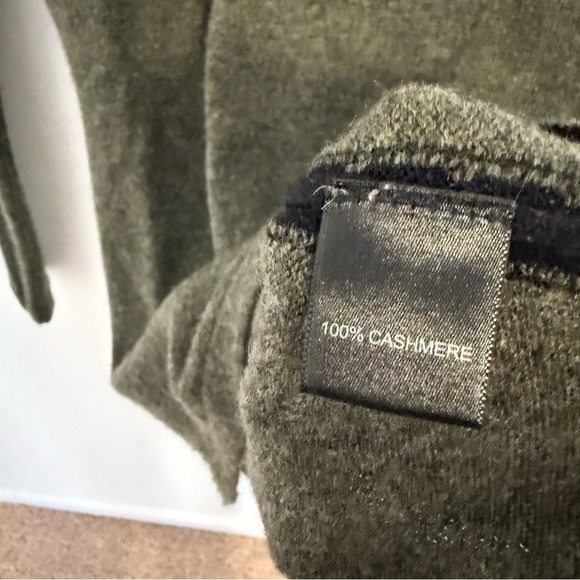 Quinn 100% Cashmere Sweater Size Extra Small - Picture 4 of 4